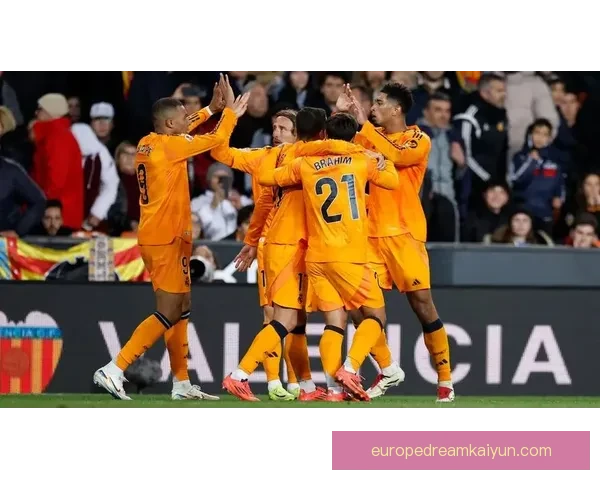 西甲皇马球迷持续展现狂热支持态度，球队状态值得关注